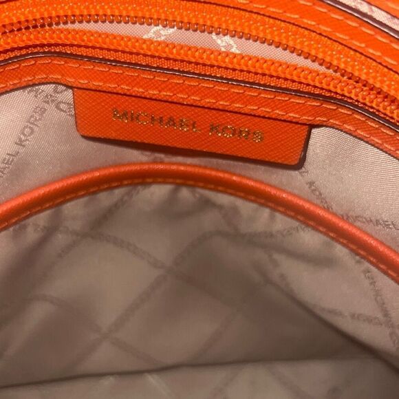 ✨Michael Kors Jet Set Item Shopper bag✨ - Picture 11 of 16